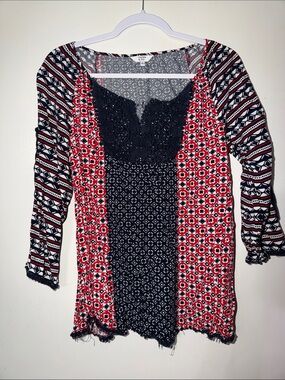 Crown & Ivy Boho-Print Black and Red Women's Long Sleeve Top